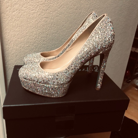 Betsey Johnson Crystal Heels US 8.5 - Picture 6 of 14
